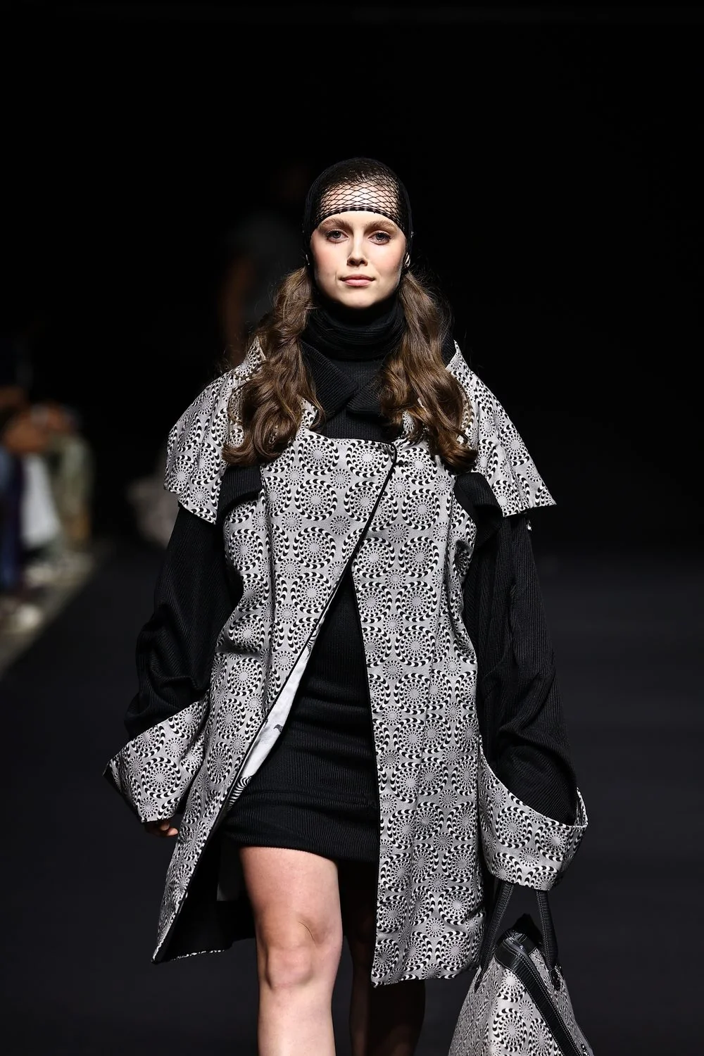 Look 01, print