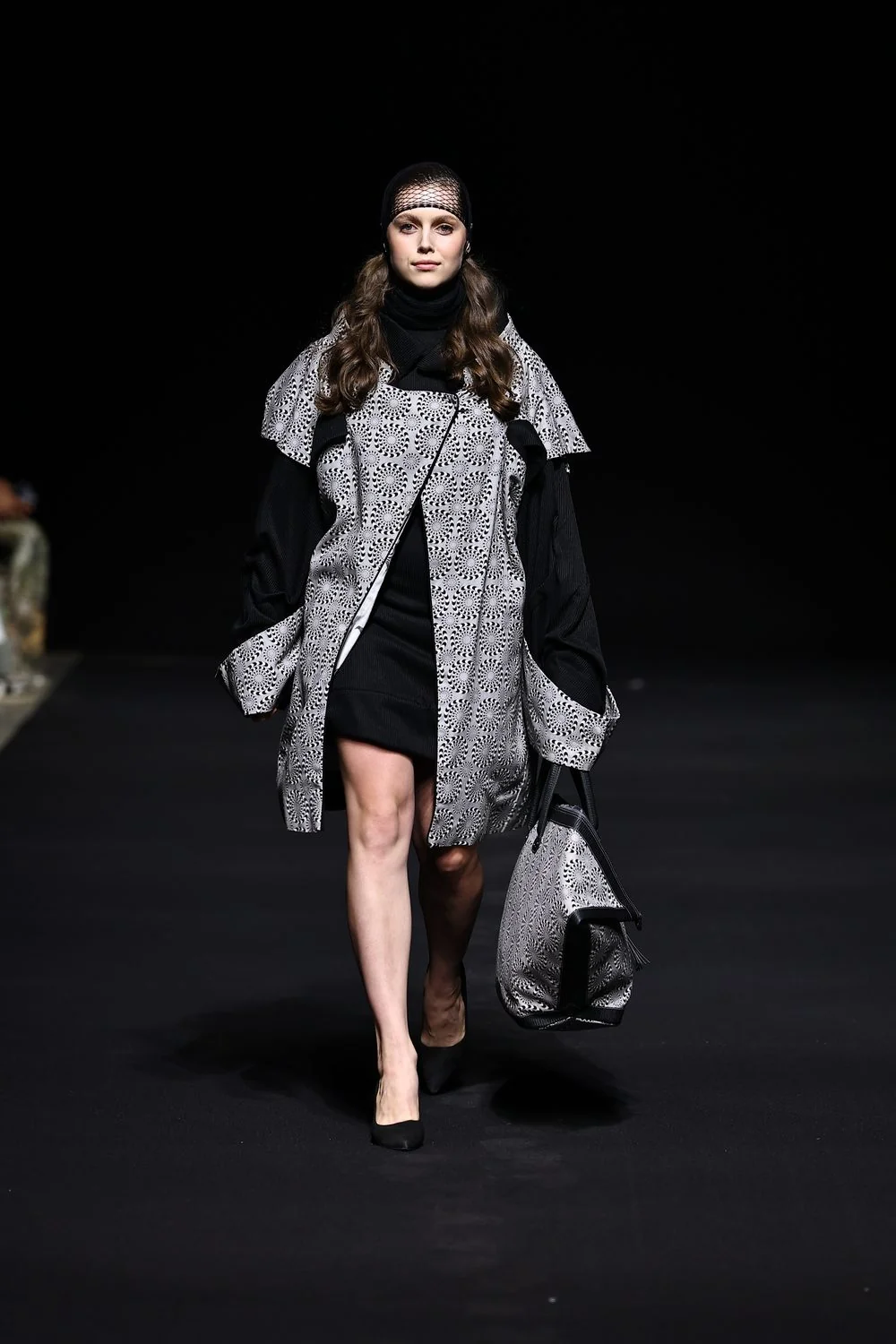 Look 01, runway